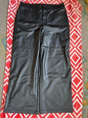 Womens Black Faux Leather Wide-Leg Cropped Pants 16 Long